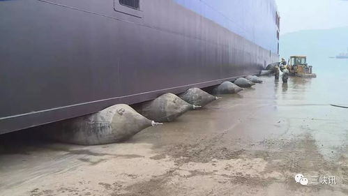 多圖曝光143米“河?！毕滤?，場(chǎng)面霸氣！船舶上排下水氣囊顯神威